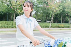 ### Innovation-driven: The Direction of Shanghai's Future Industrial Development ### Innovation-driven: The Direction of Shanghai's Future Industrial Development